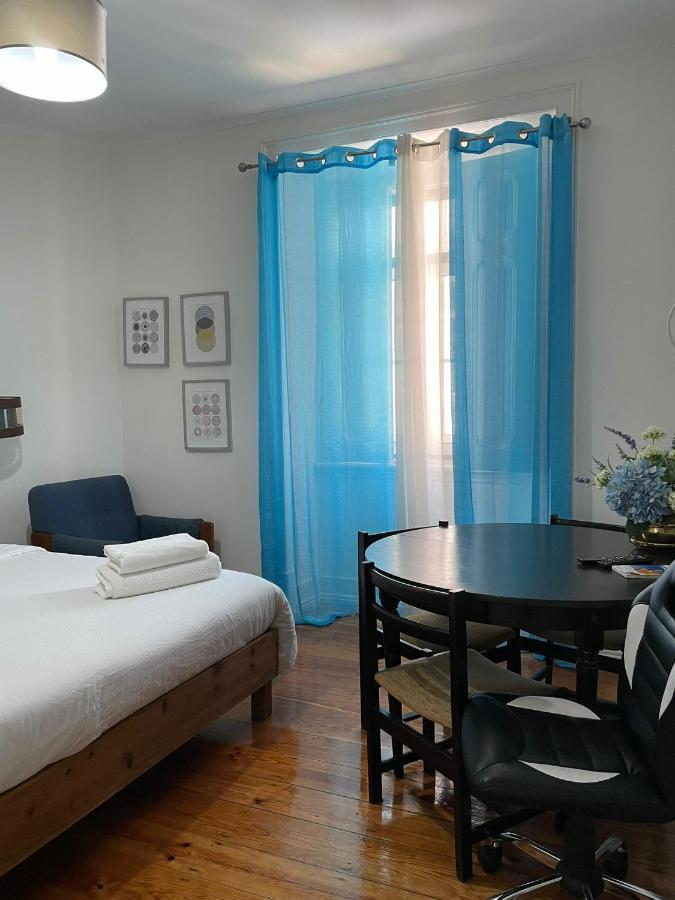 Retro M2 R4 - Lovely Double Room With Shared Bathroom Lisbon Exterior photo